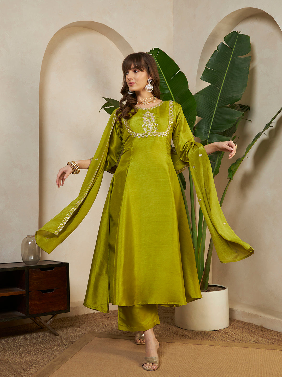 #color_Green