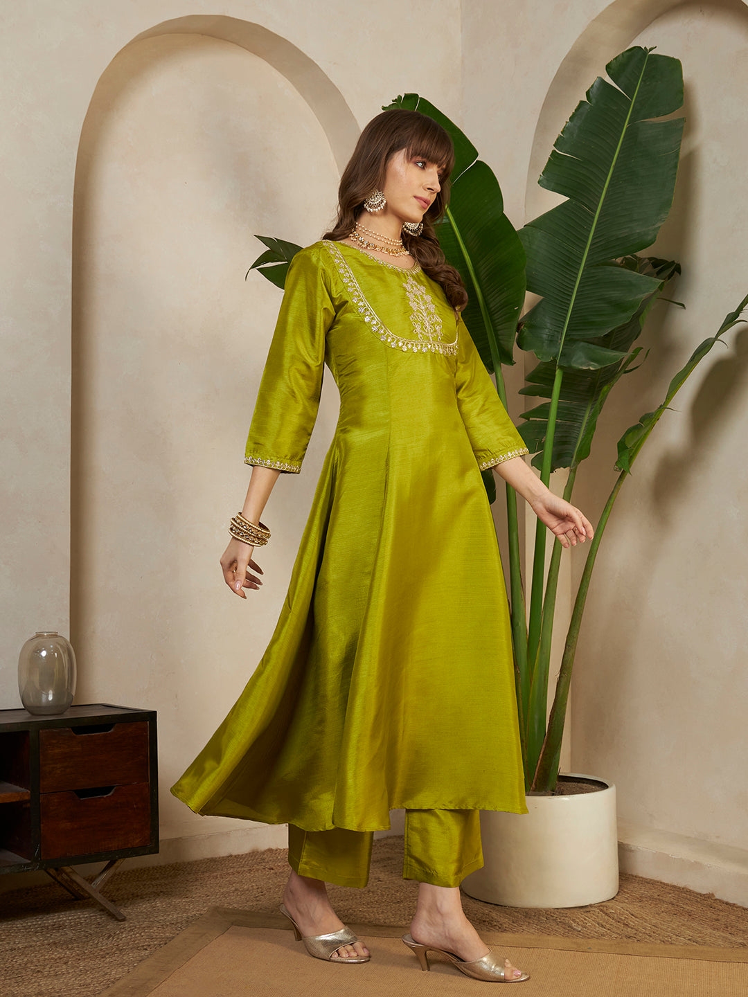 #color_Green