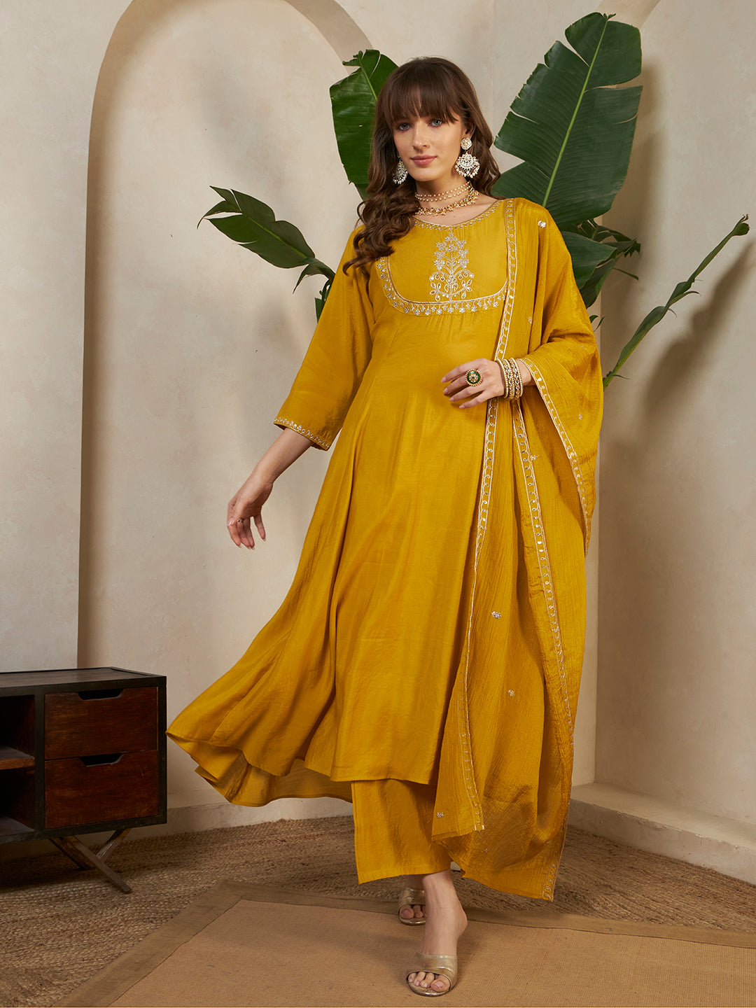 #color_Yellow