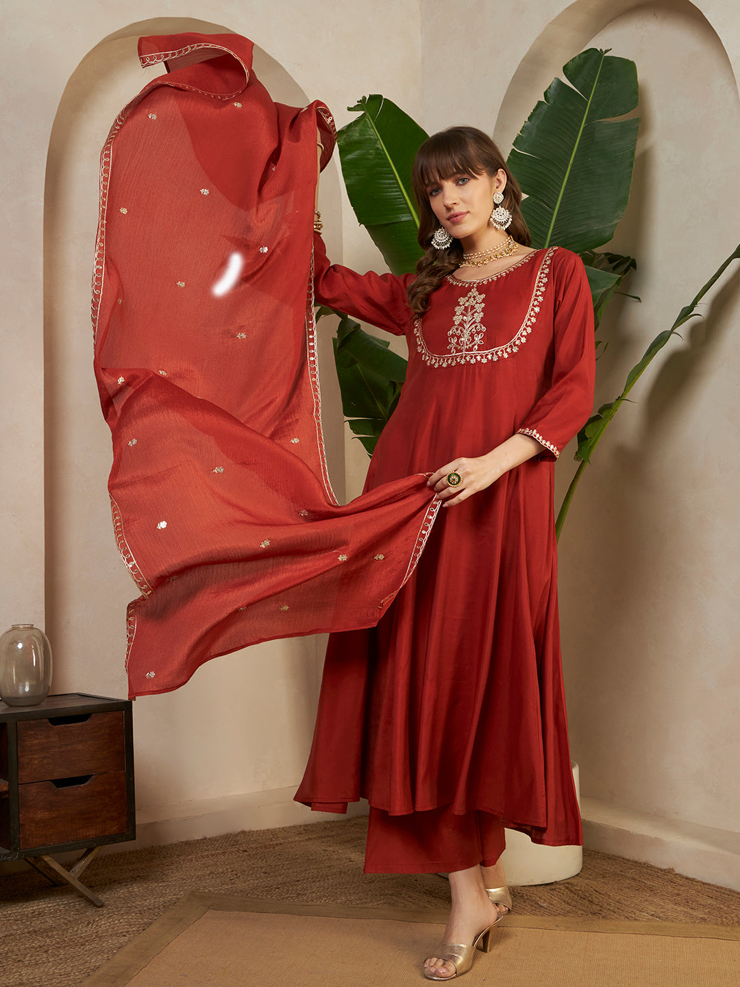 #color_Maroon