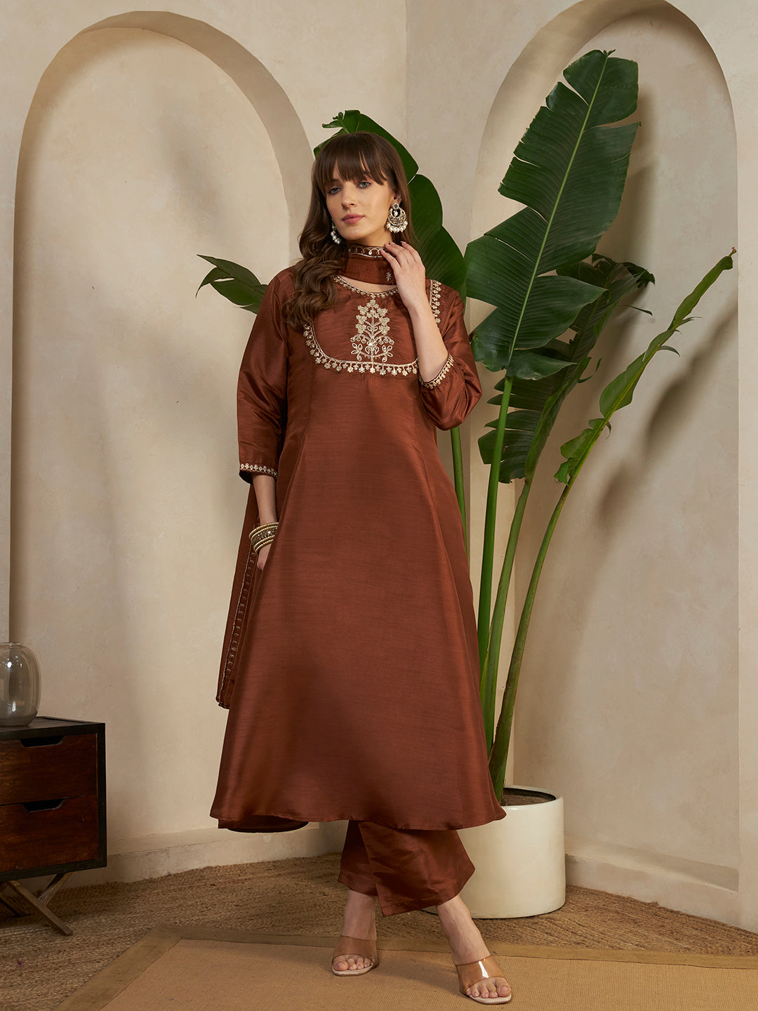 #color_Brown