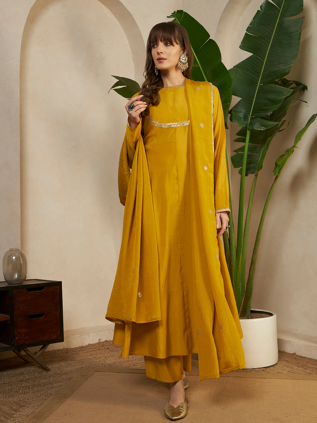 #color_Yellow