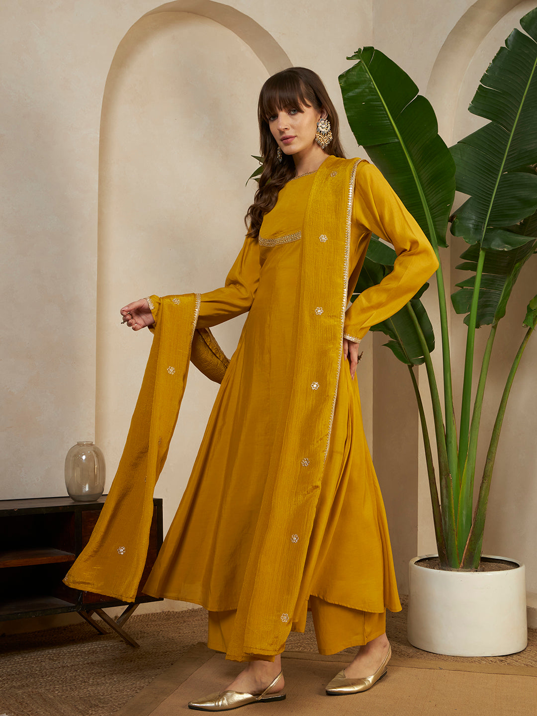 #color_Yellow
