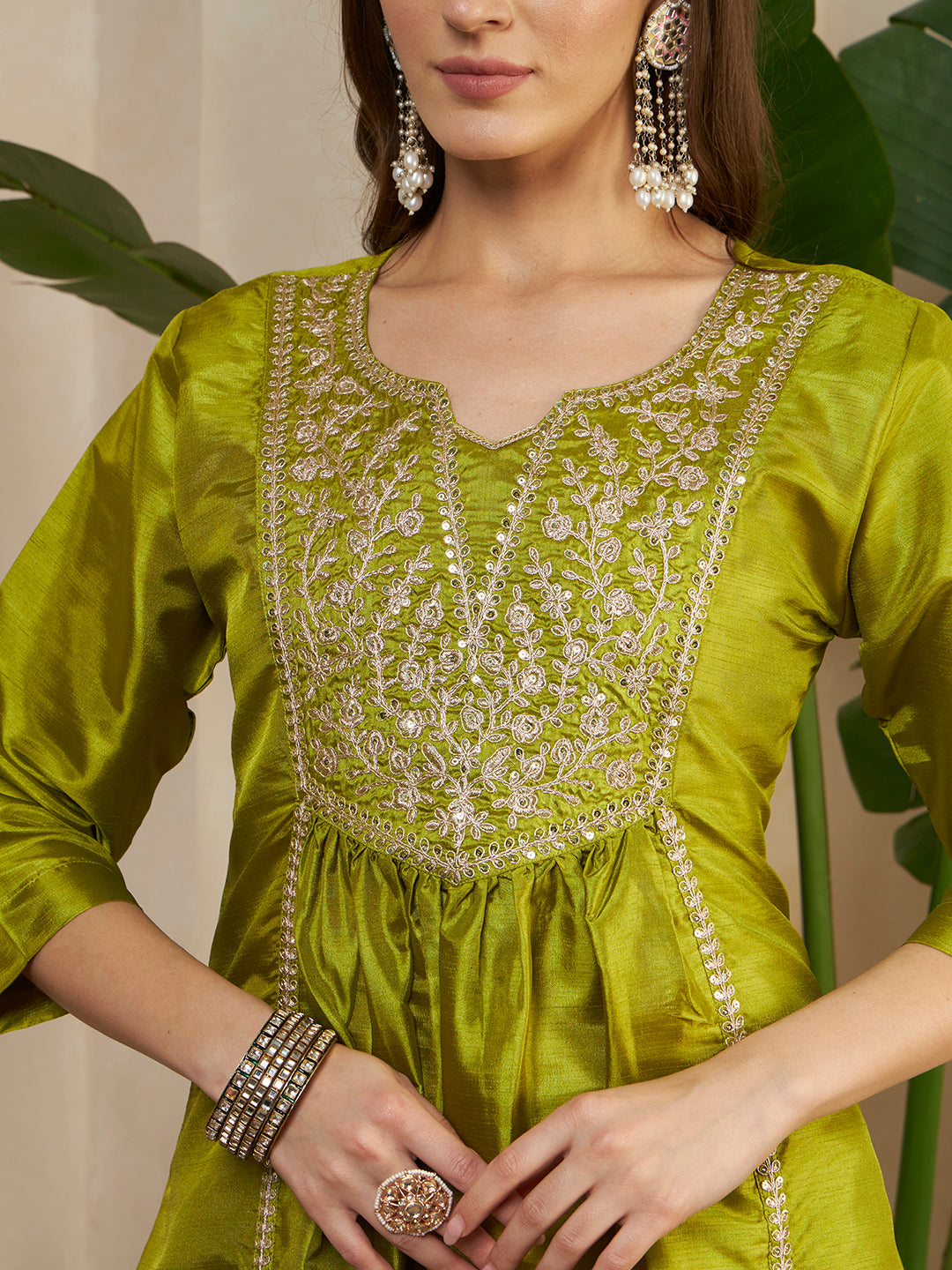 #color_Green