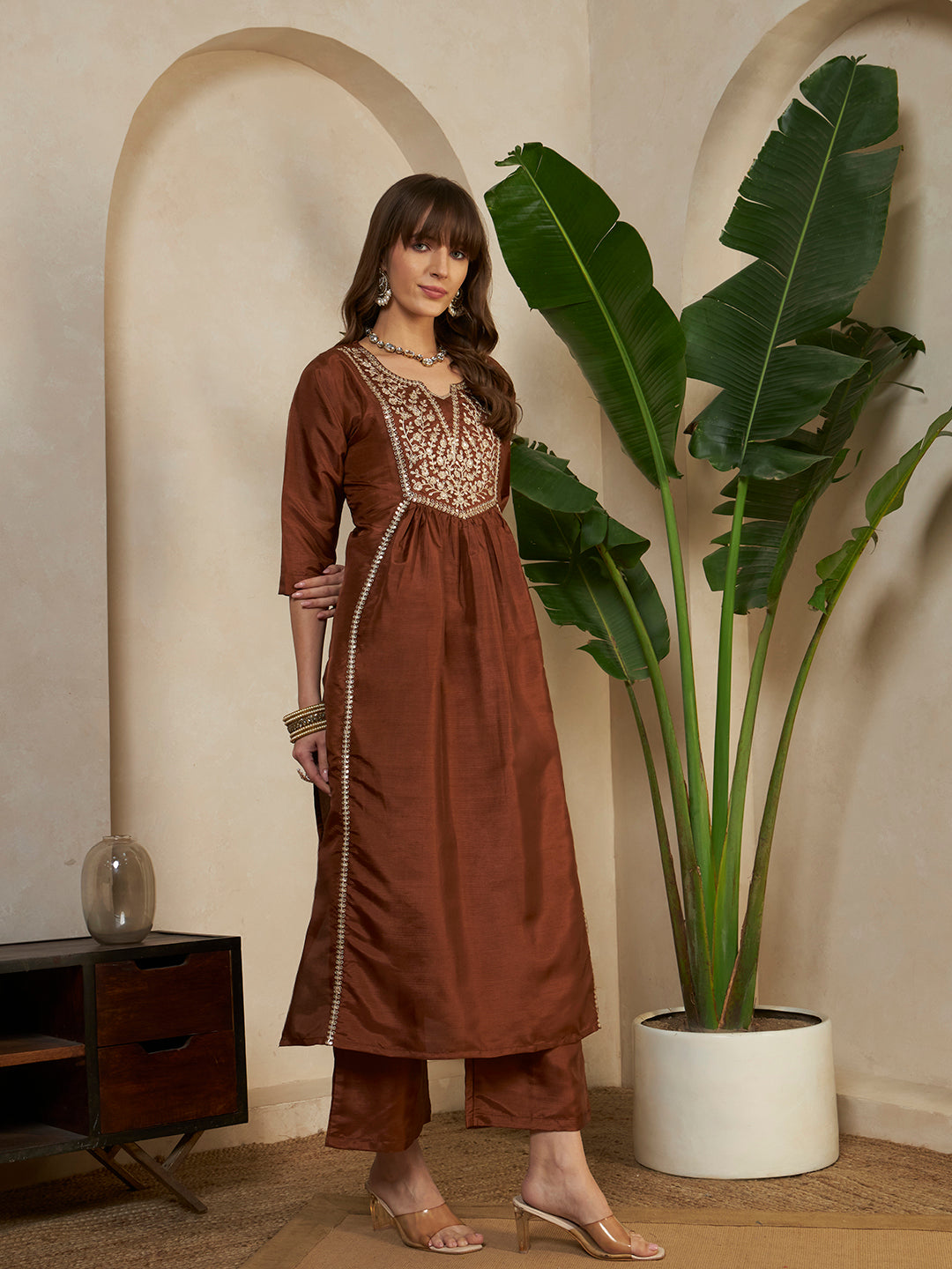#color_Brown