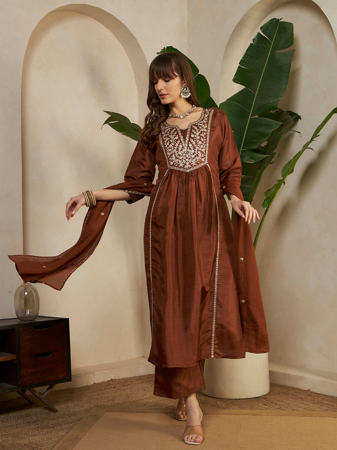 #color_Brown