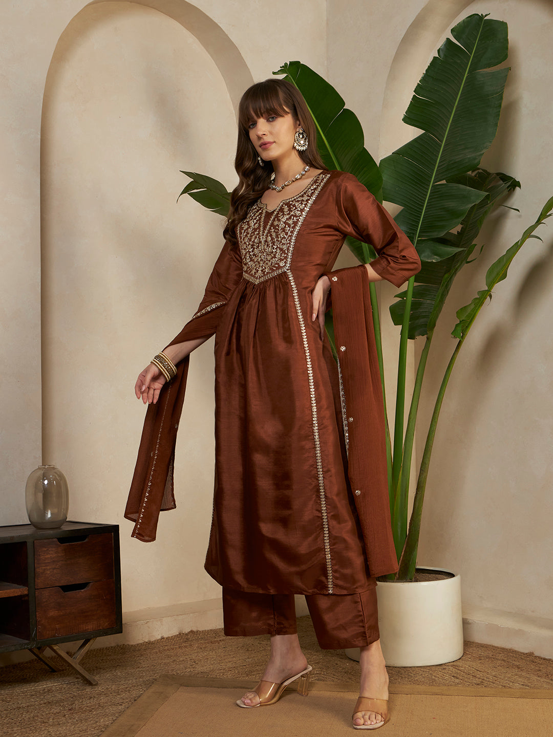 #color_Brown