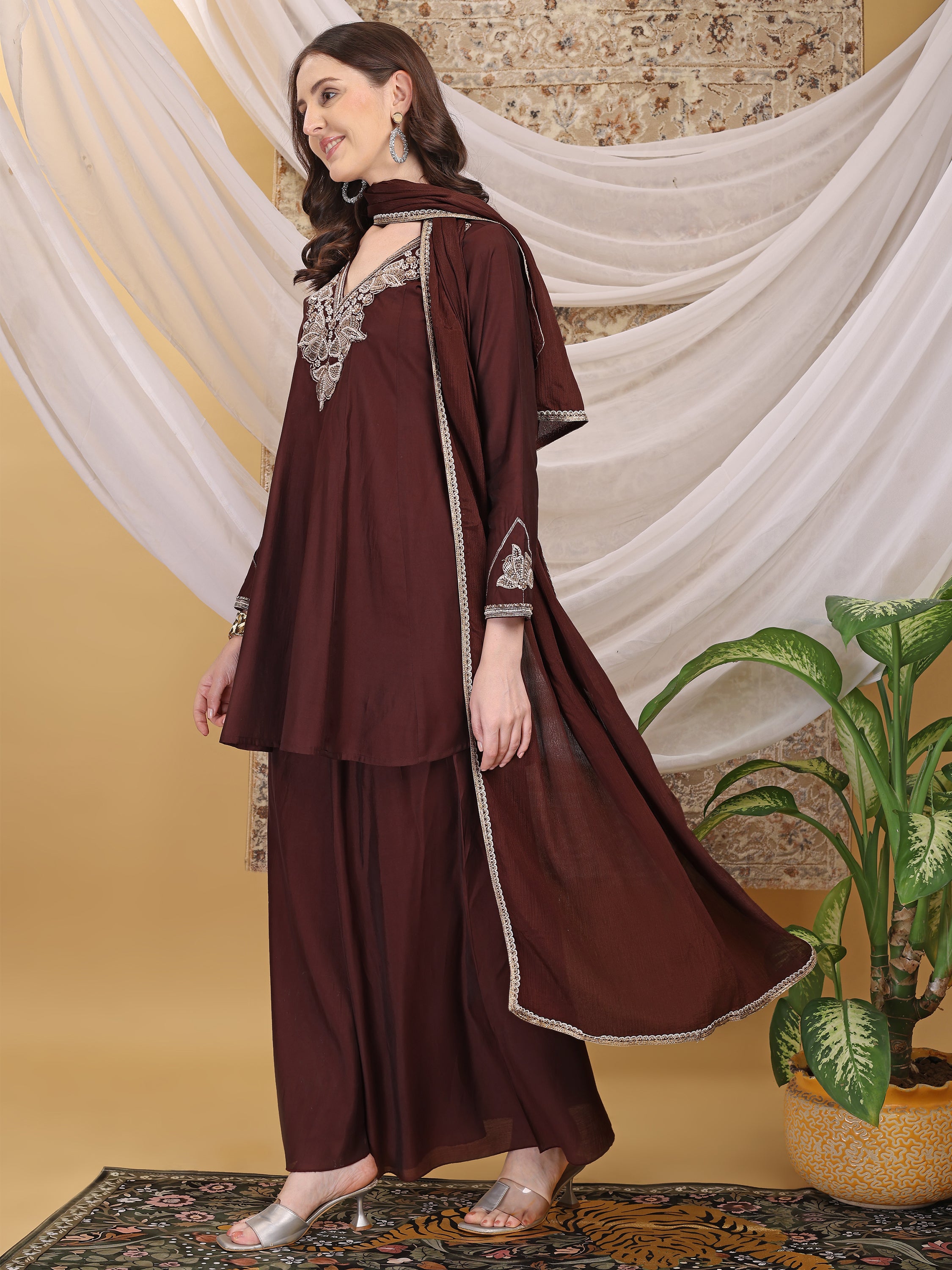 #color_Brown