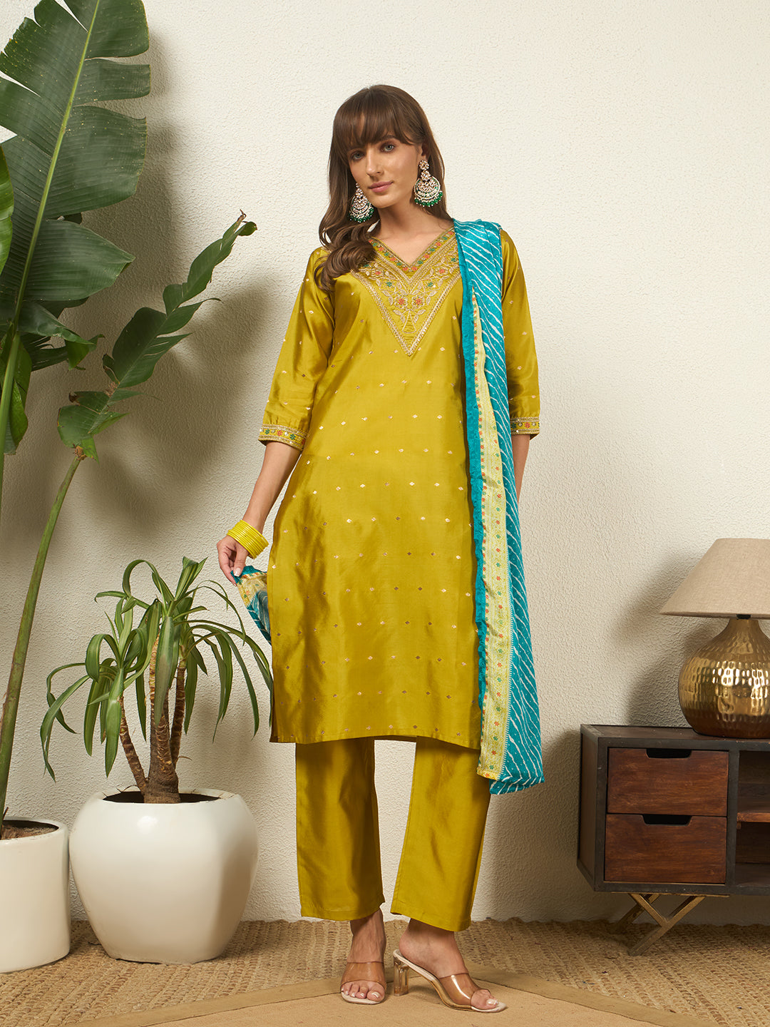 #color_Yellow