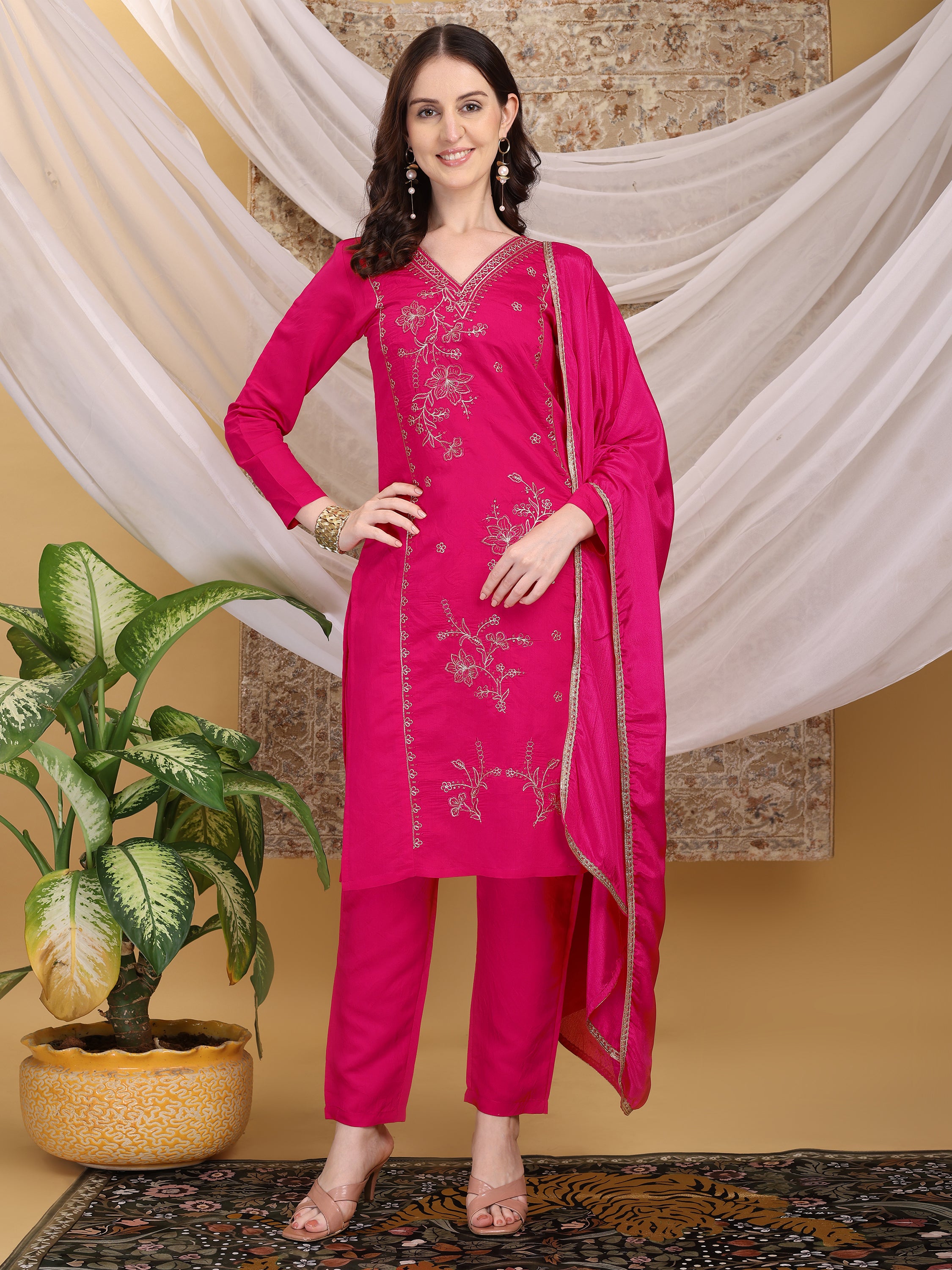 #color_Pink