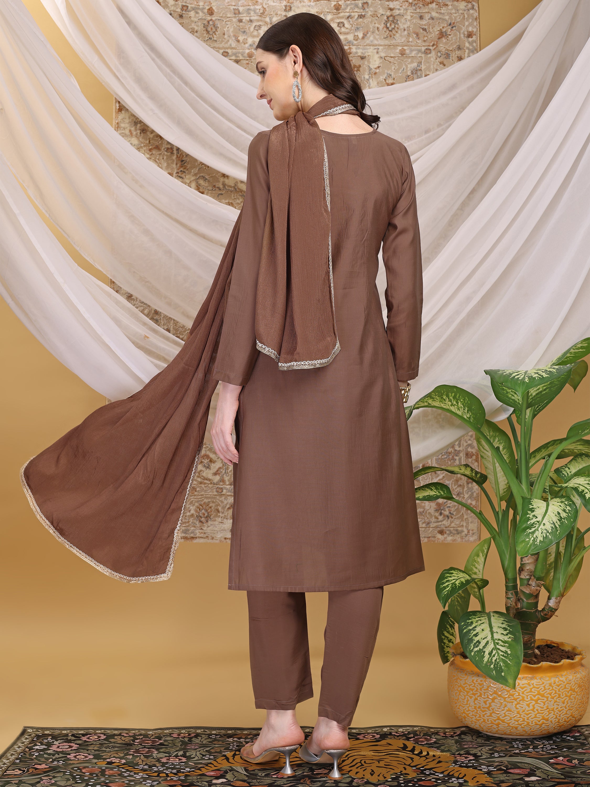 #color_Brown1