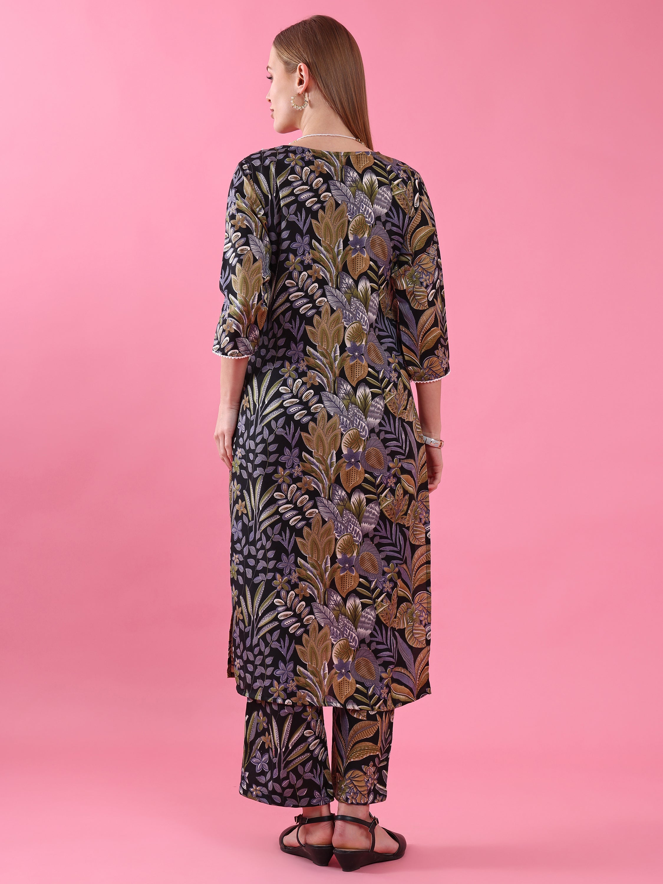 Women’s V-Neck Multicolor Floral Printed Polycotton Kurta Pant Set