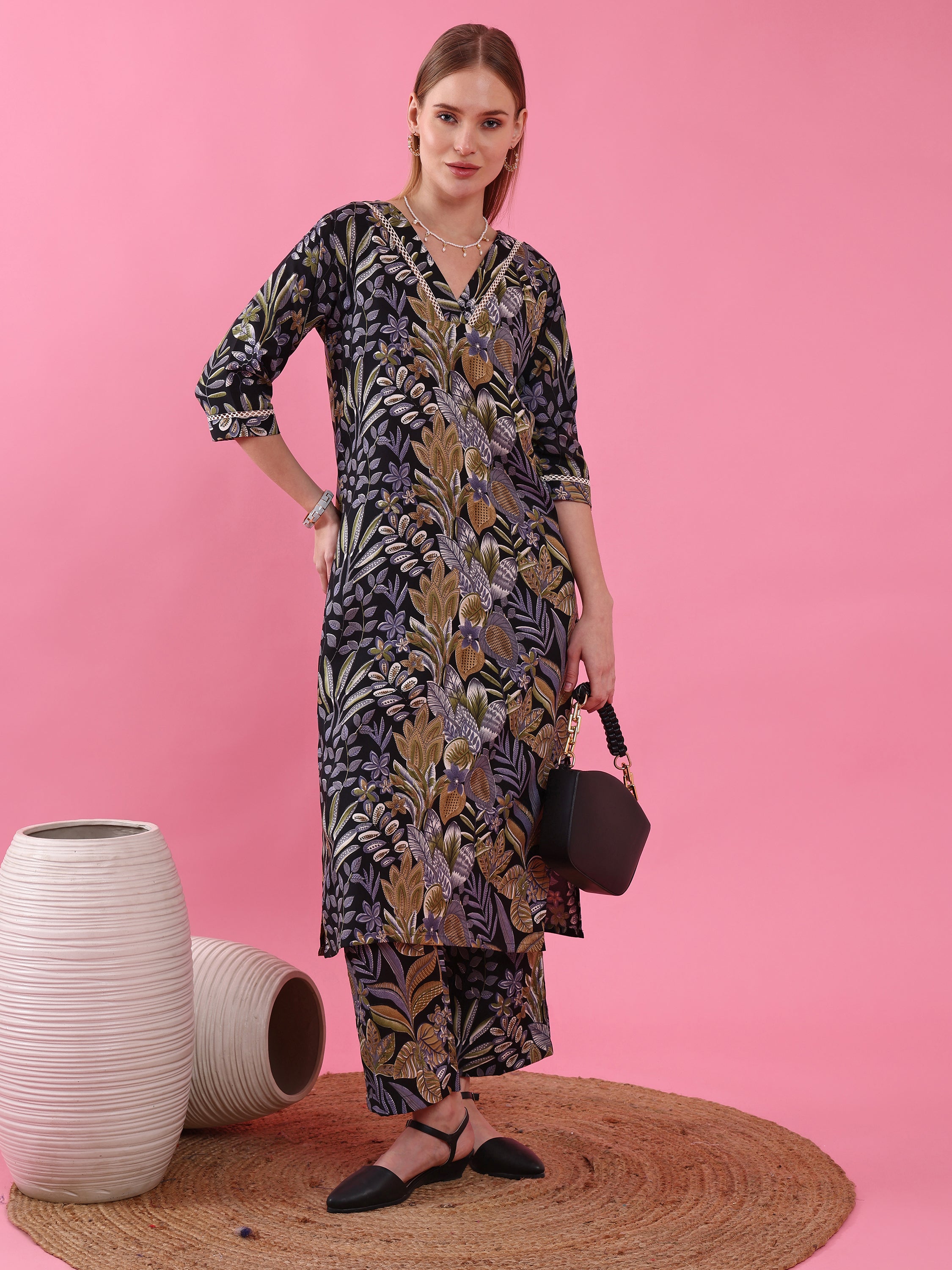 Women’s Multicolor Floral Printed Polycotton Kurta with Pant Set